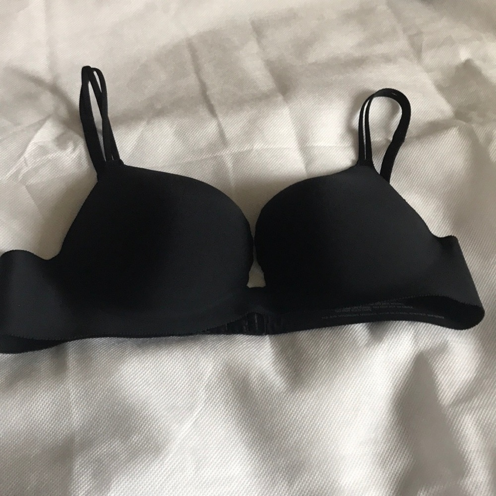 Victoria secret bra never been worn